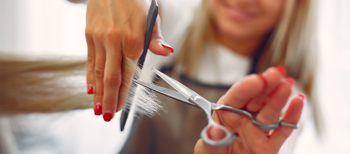 Coupe avec Brushing pour cheveux courts à longs