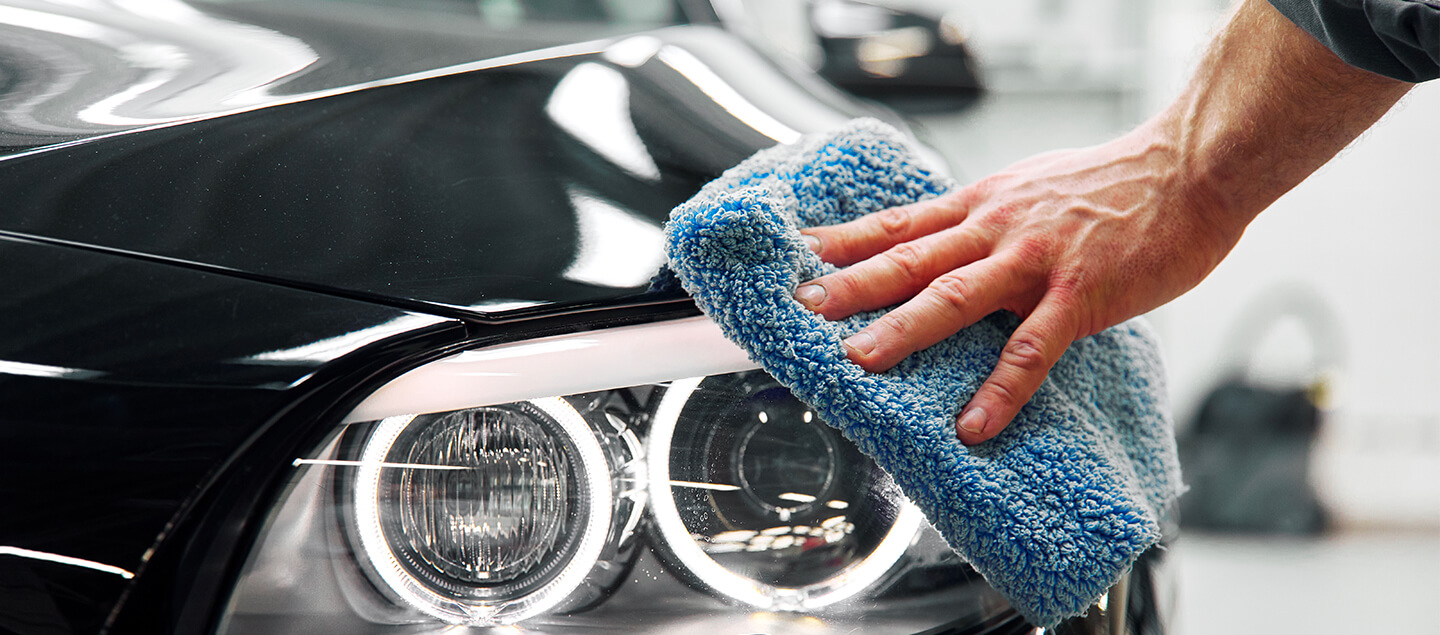 Nettoyage intérieur et/ou extérieur pour Voiture avec/sans Traitement des tissus ou des cuirs