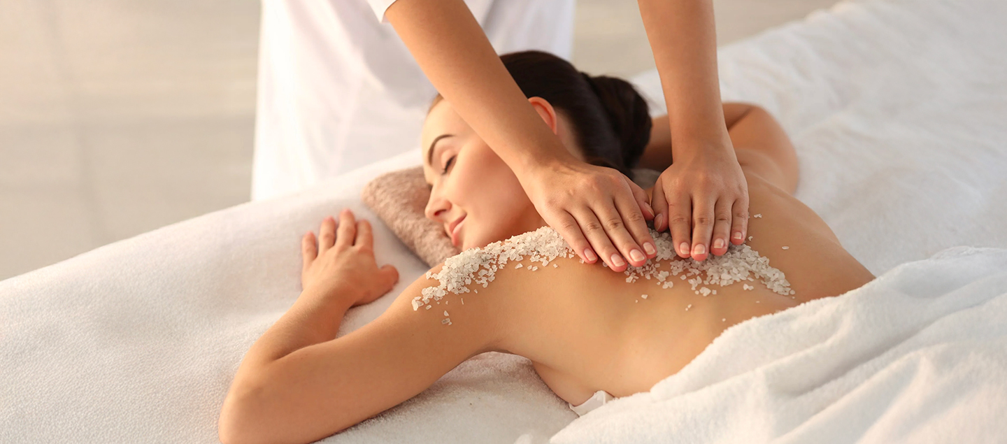 Gommage et Massage du Dos ou Jambes et Pieds de 60 minutes
