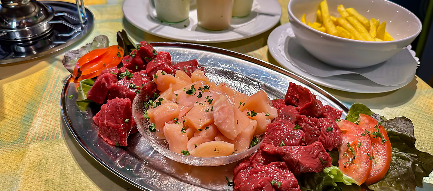 Menu Fondue chinoise avec entrée et dessert dès 2 personnes