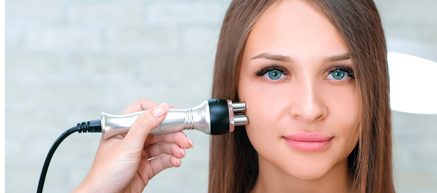 Soin du visage avec radiofréquence