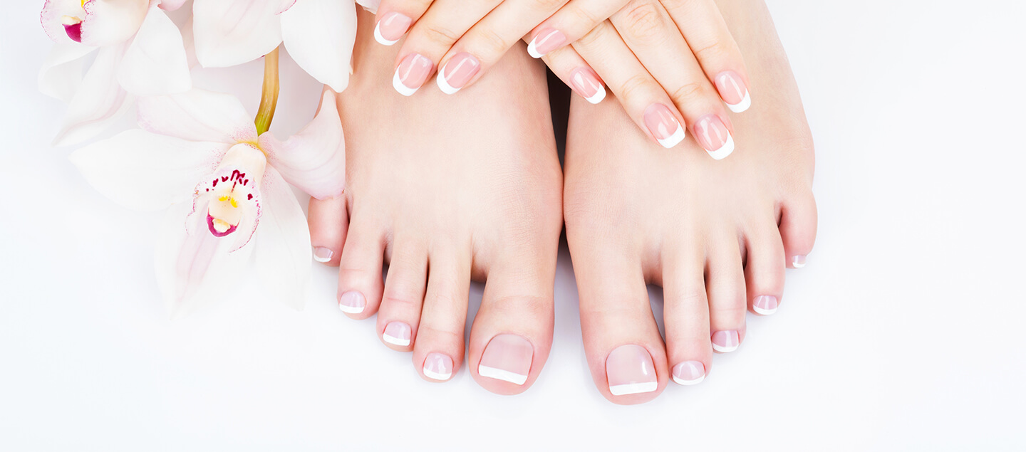 Manucure et Vernis semi-permanent avec pédicure en option