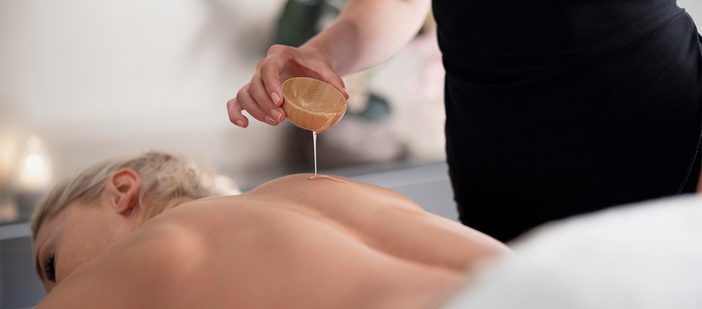 Massage à domicile avec huile végétale bio d'amande douce de 90 minutes