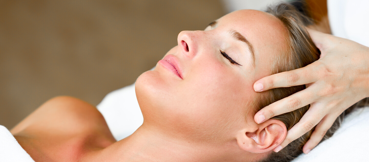 Massage du crâne et du visage avec/sans massage du dos