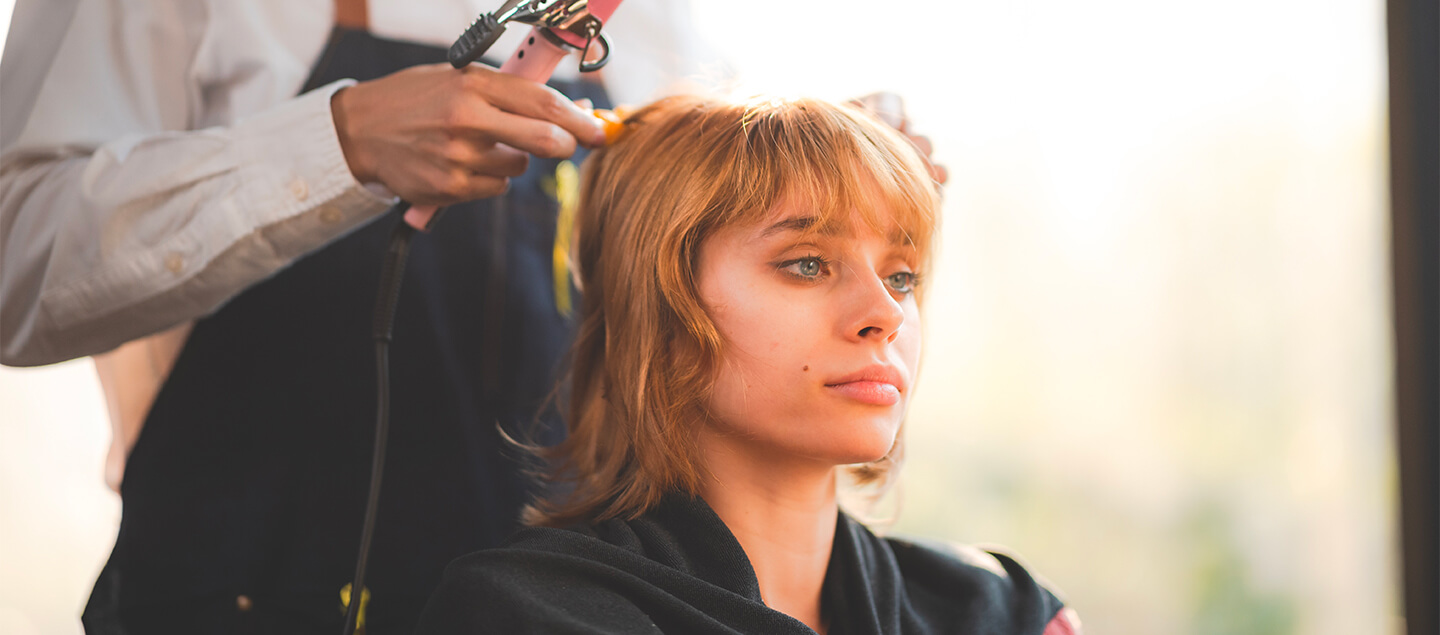 Coupe et coiffure pour femme avec/sans couleur ou mèches