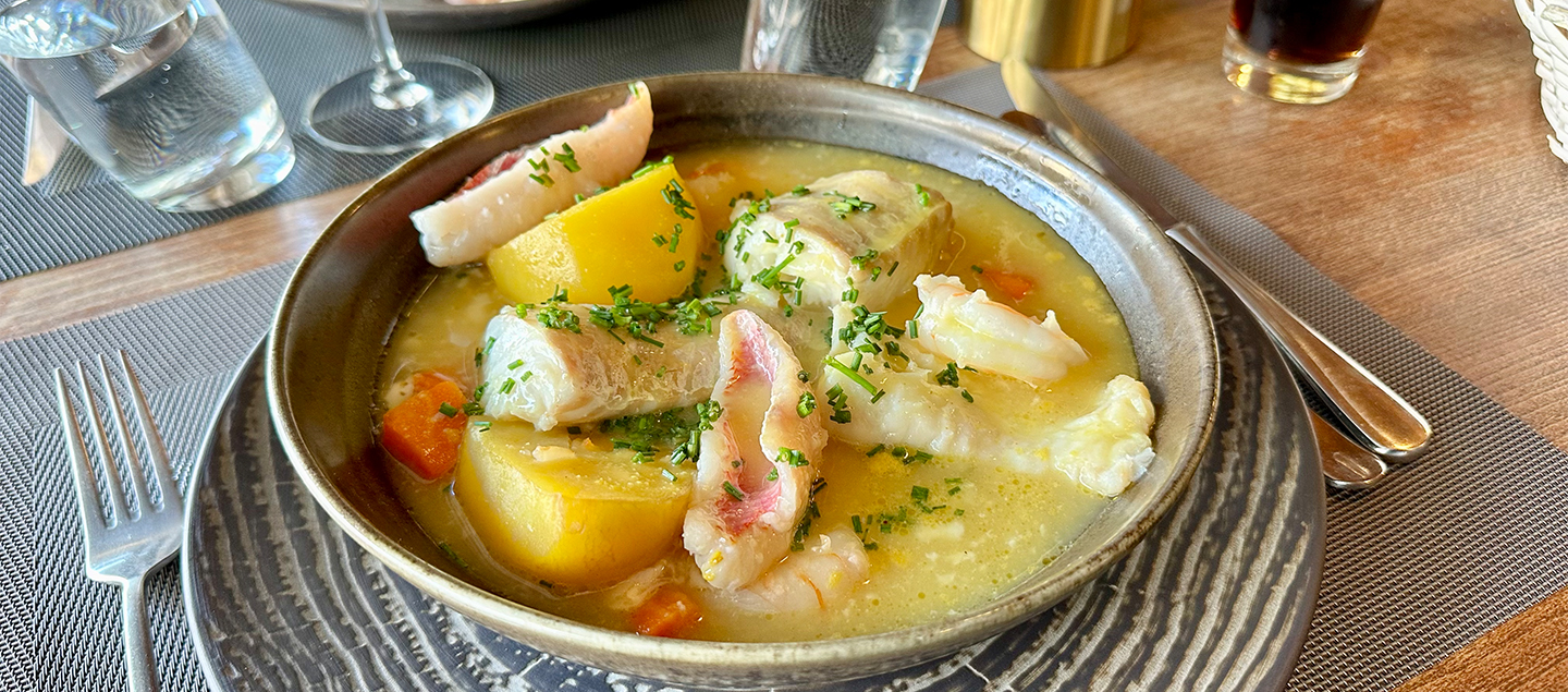 Marmite du Pêcheur avec entrée et dessert dès 2 personnes