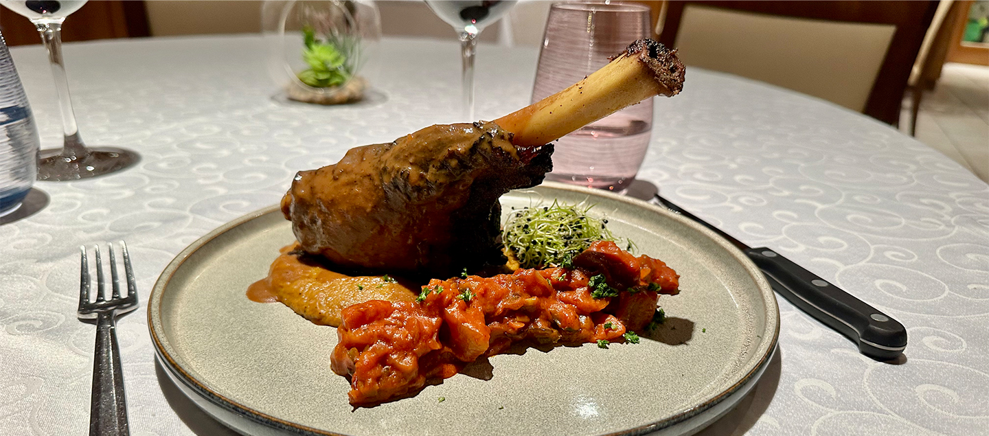 Menu Souris d'agneau avec entrée, dessert et Kir de bienvenue dès 2 personnes