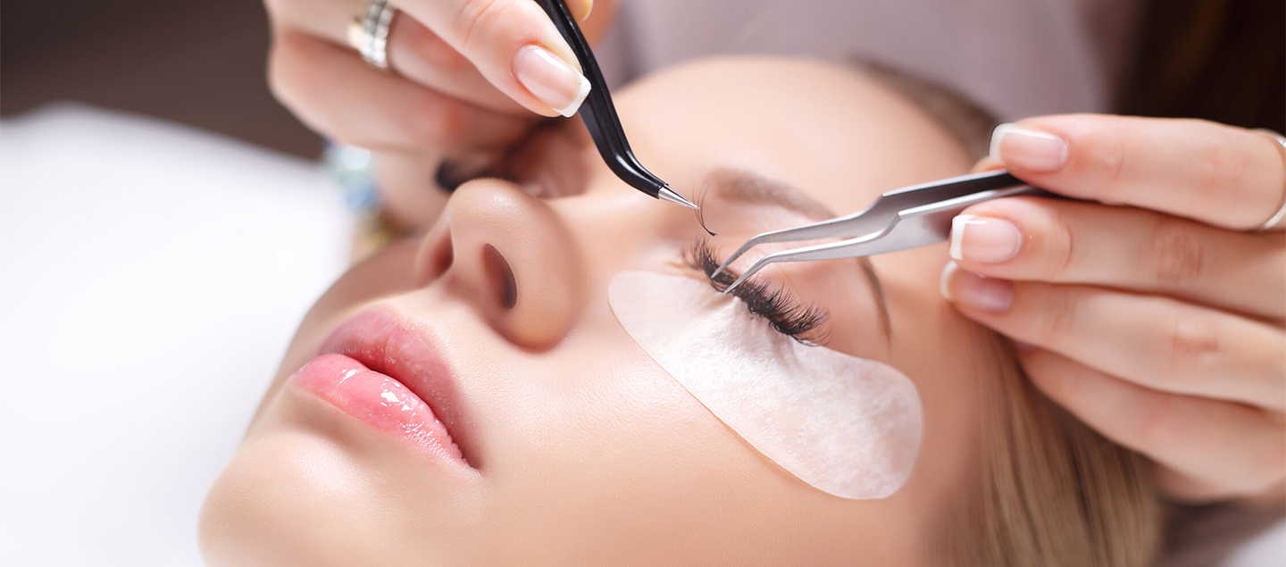 Extensions de cils au choix