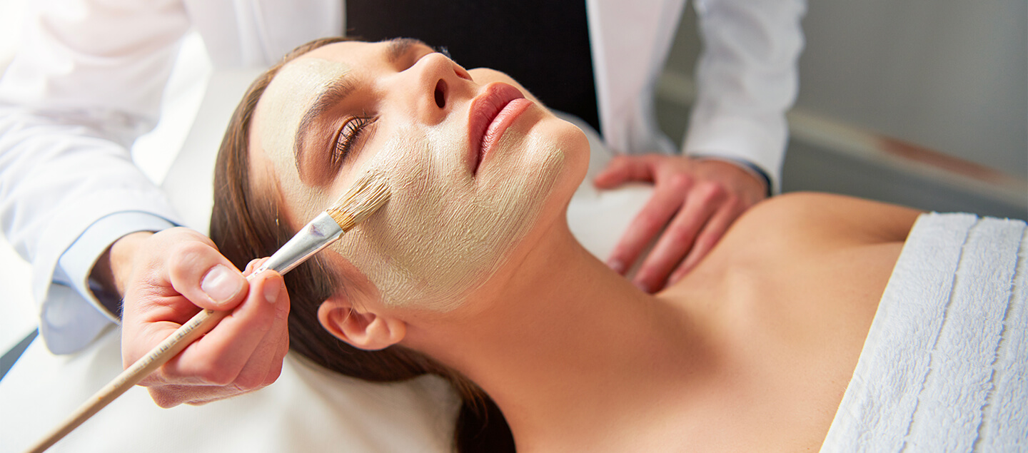 Soin du visage et gommage du corps avec/sans SPA