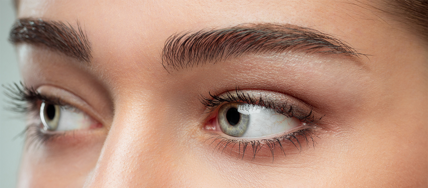 Rehaussement de cils et sourcils avec Epilation et Teinture