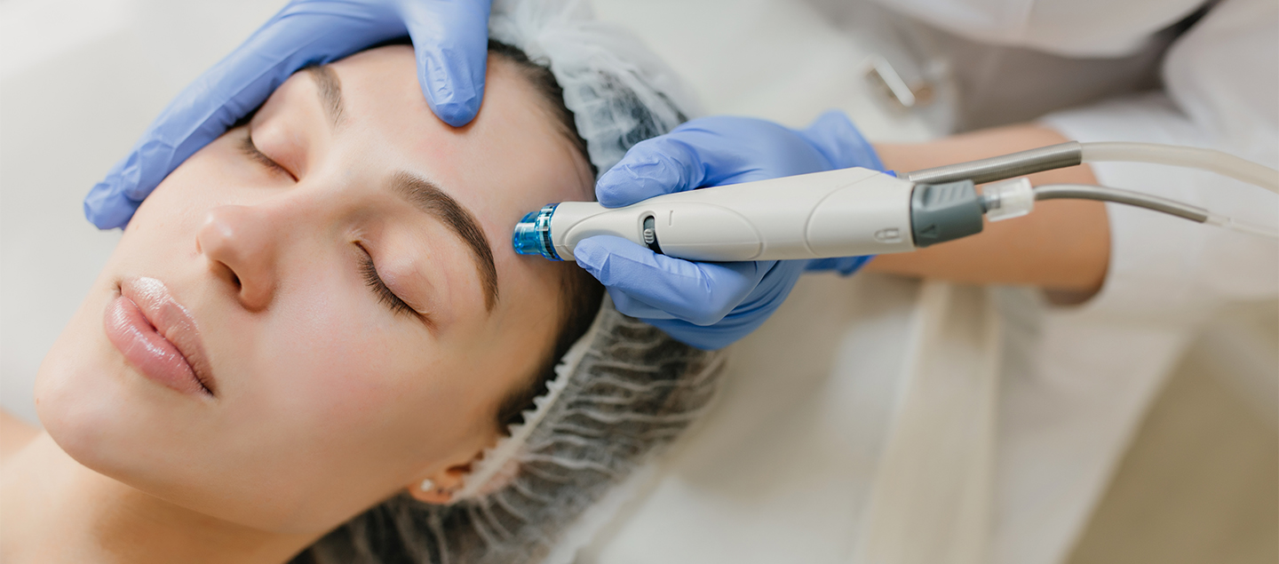 Soin du visage Hydrafacial avec Luminothérapie