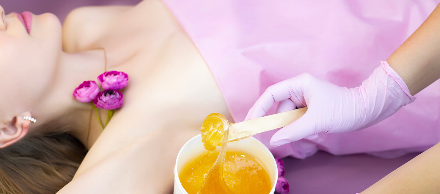 Epilation à la cire tiède ou orientale sur zone au choix