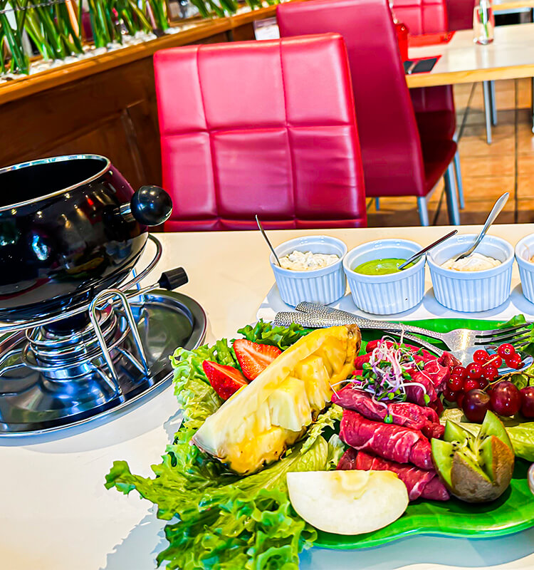 Menu Fondue Bourguignonne ou Chinoise dès 2 personnes Realdeals.ch