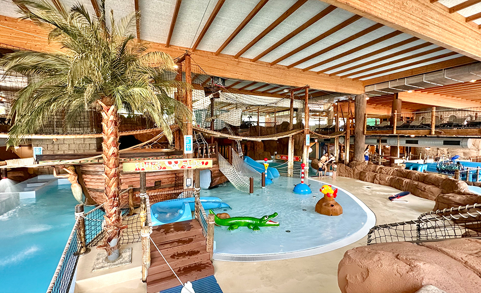 Entrée journalière à Aquaparc avec le toboggan Booster Loop à volonté