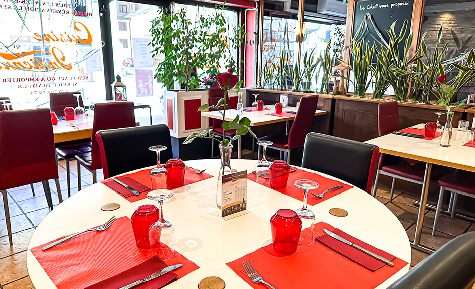 Menu Fondue Bourguignonne ou Chinoise avec entrée, dessert et Verre de