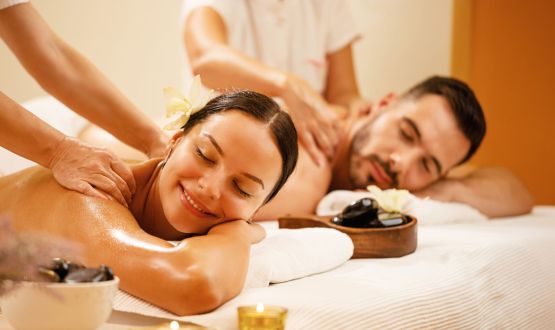 Massage en duo aux Huiles essentielles ou à la Bougie de 60 minutes