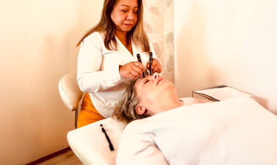 Réflexologie faciale soin anti douleurs 