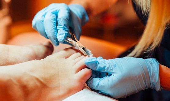 Soin de pédicure curative professionnelle