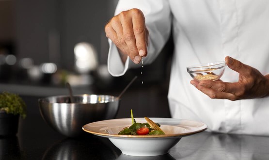 Cours de cuisine ou de pâtisserie avec dégustation, verre de bienvenue et boissons inclus