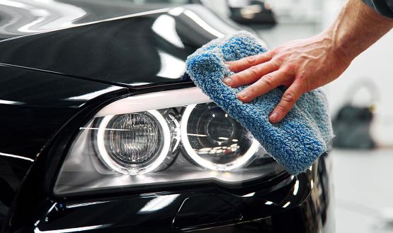 Nettoyage intérieur et/ou extérieur pour Voiture avec/sans Traitement des tissus ou des cuirs