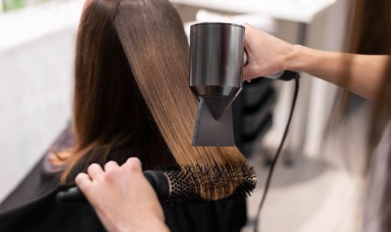 Coupe, soin et brushing - Cheveux courts à longs