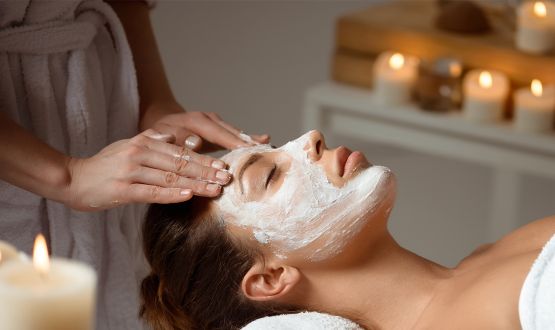 Soin du visage éclat ou exfoliant au choix