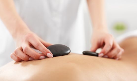Massage aux pierres chaudes - 1 ou 3 séances 
