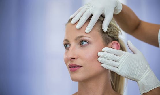 Consultation de médecine esthétique et anti-âge avec Analyse et conseils de traitements