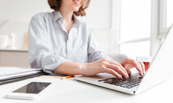 Cours de langues et communication au choix en ligne