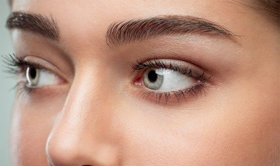 Brow Lift avec Teinture