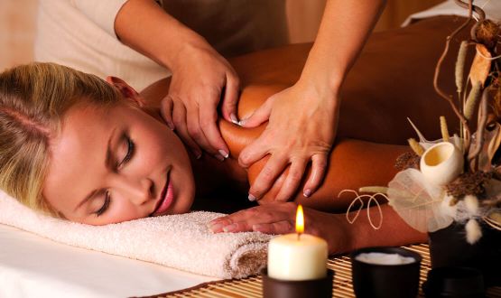 Soin cocooning avec Massage de 60 minutes et Manucure